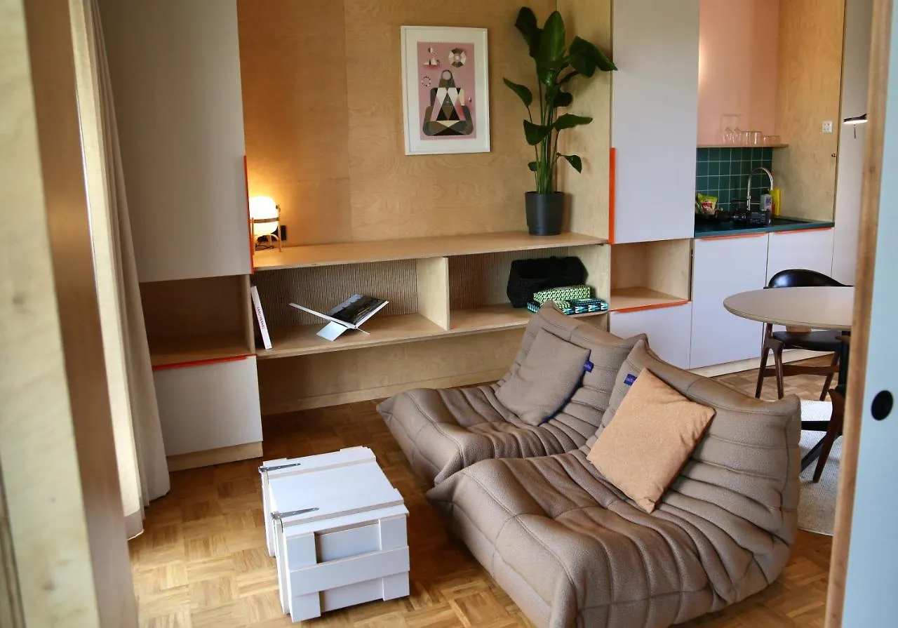 Basecamp Amsterdam 호텔 4*,