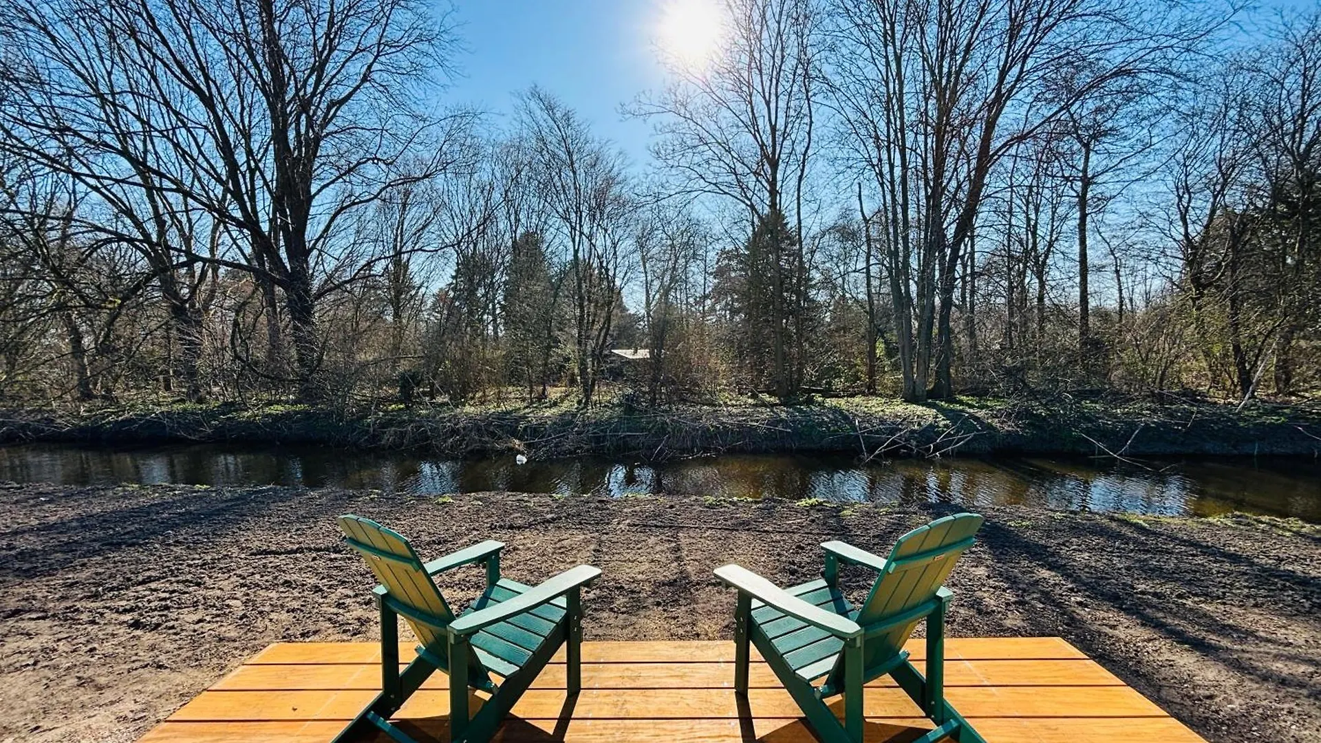 Basecamp Amsterdam Hotel 4*,  Nederland